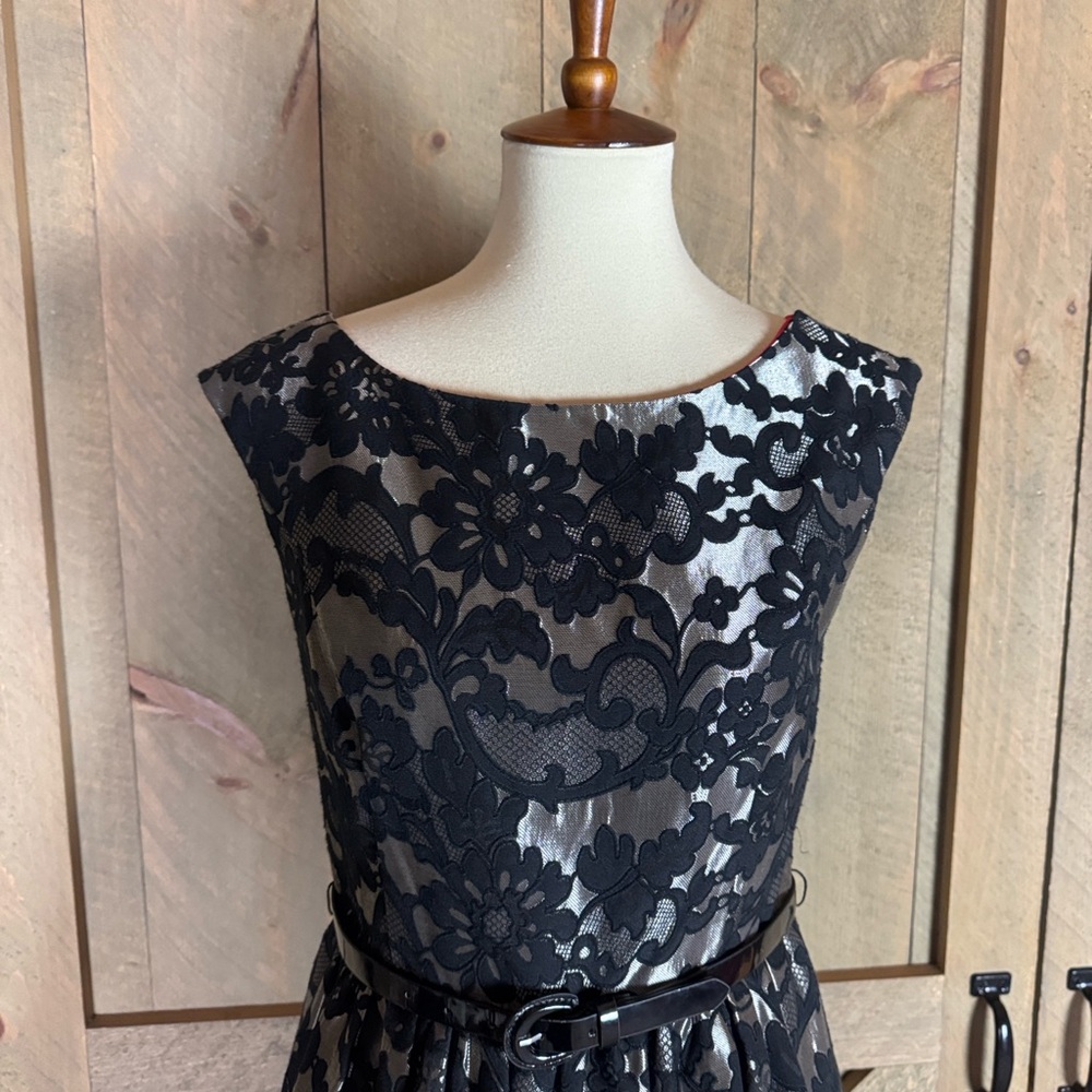 Eliza J metallic brocade fit and flare cocktail / special occasion dress Size 6 - Picture 4 of 13